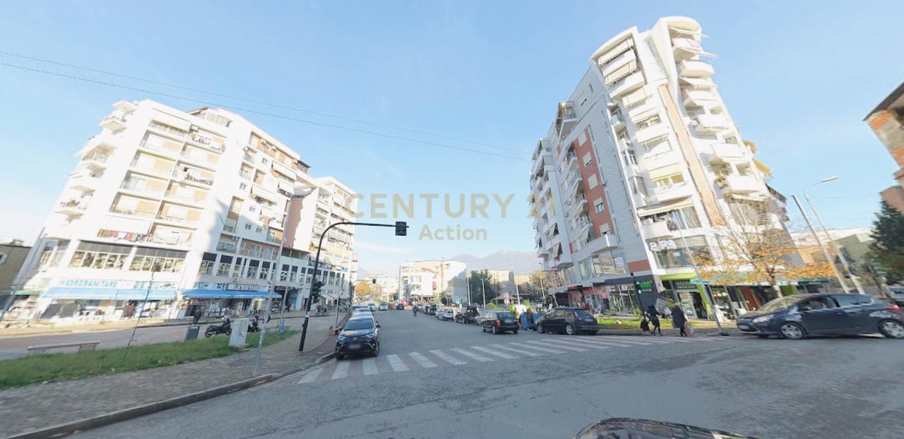 Shiten 3 Vendparkime  pranë ish-Tregut Elektrik!