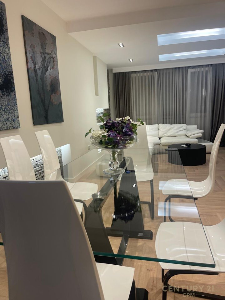 Apartment 2+1+2 For Rent in Ish Blloku, University Bookstore