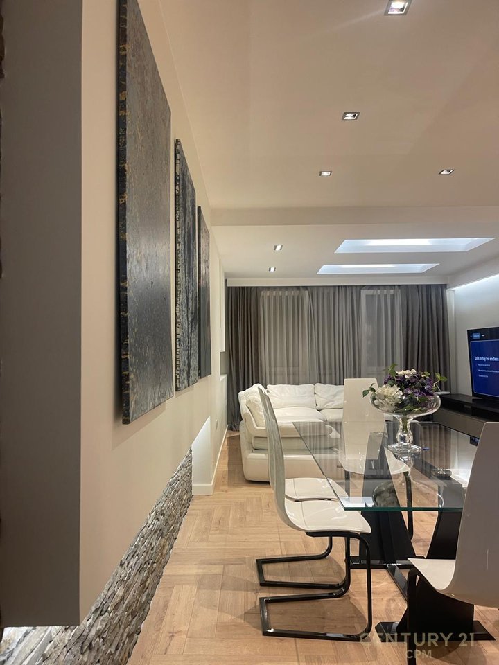 Apartment 2+1+2 For Rent in Ish Blloku, University Bookstore