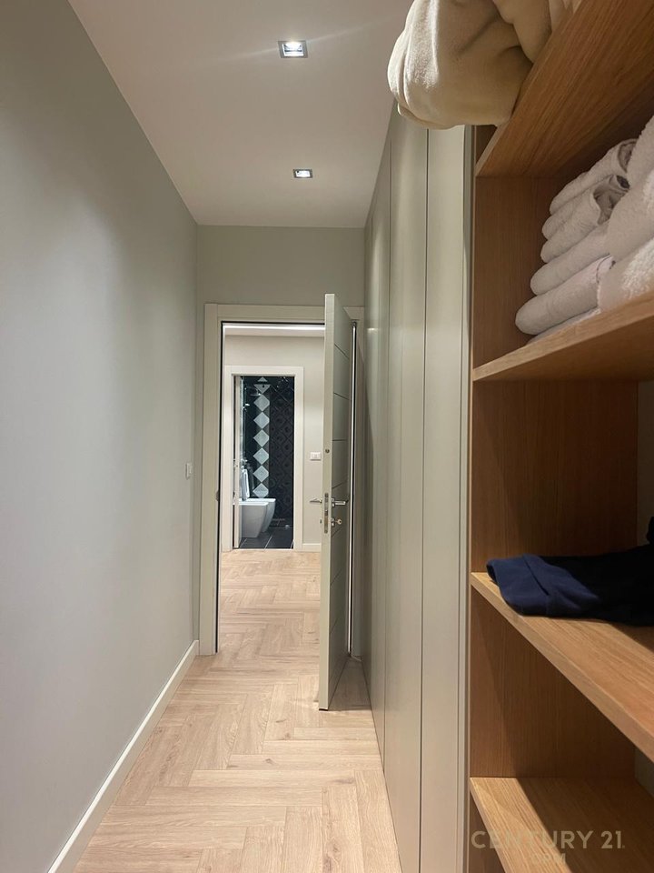 Apartment 2+1+2 For Rent in Ish Blloku, University Bookstore