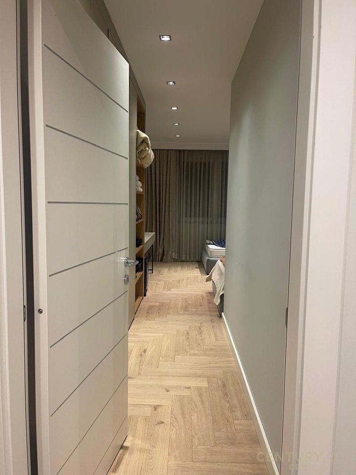 Apartment 2+1+2 For Rent in Ish Blloku, University Bookstore