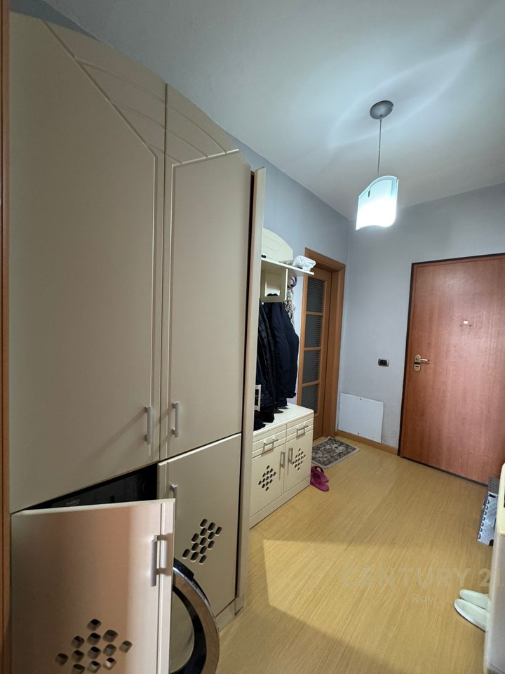 APARTMENT 3+1+2 FOR SALE IN THE CENTER, DURRES!