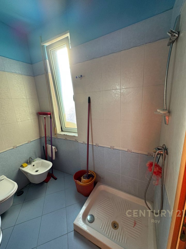 APARTMENT 3+1+2 FOR SALE IN THE CENTER, DURRES!