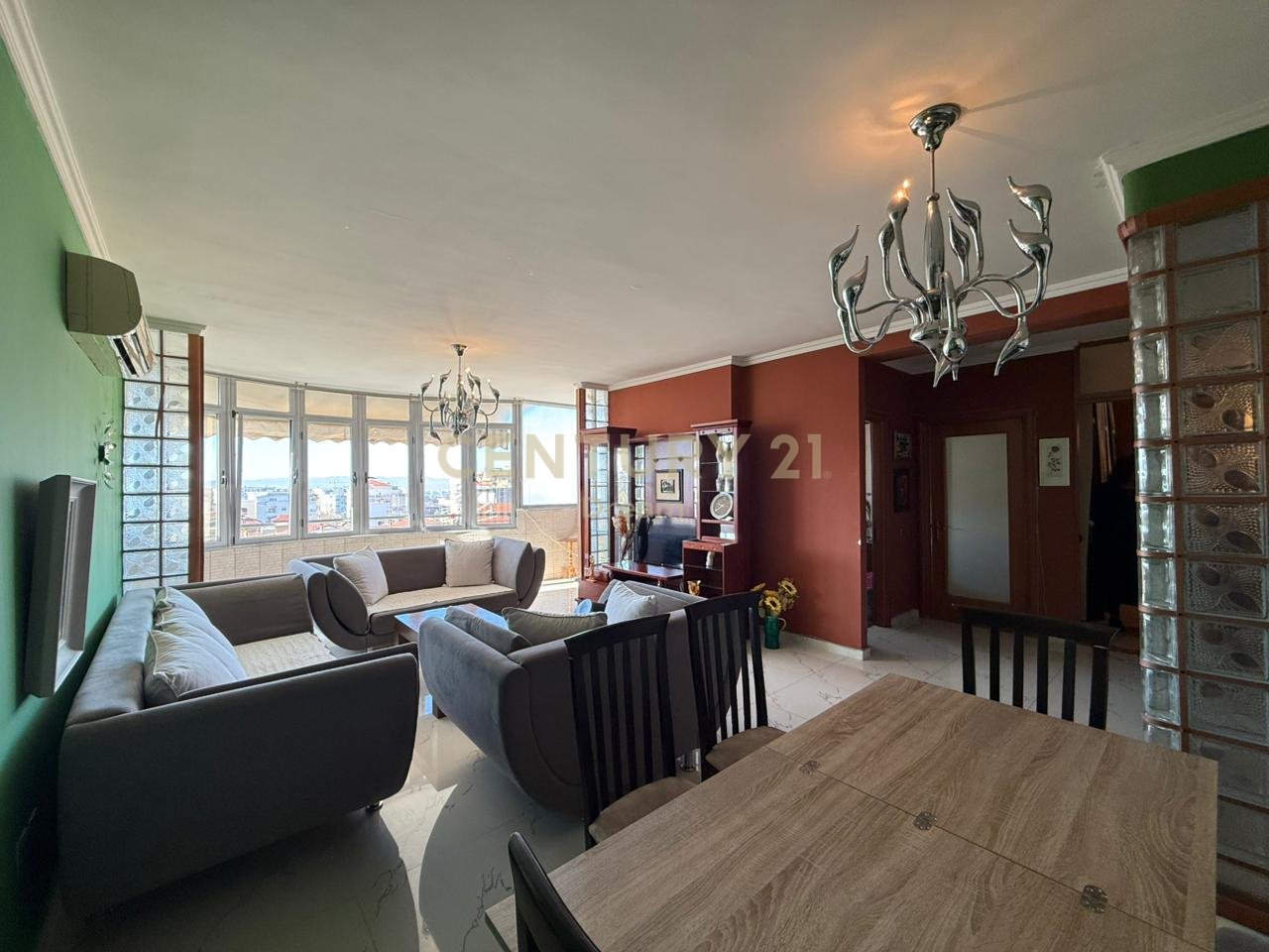 Shitet Apartament 2+1 ne Fresk