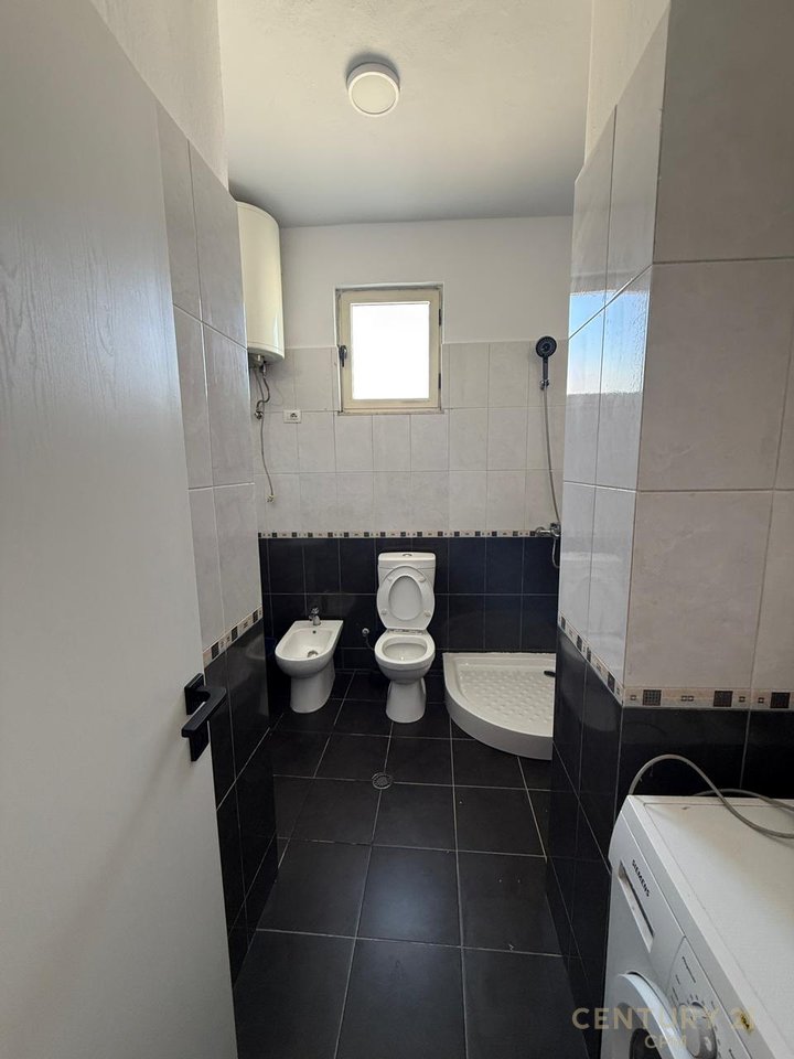 Apartament 1+1 Me Qira në Yzberish, Tiranë