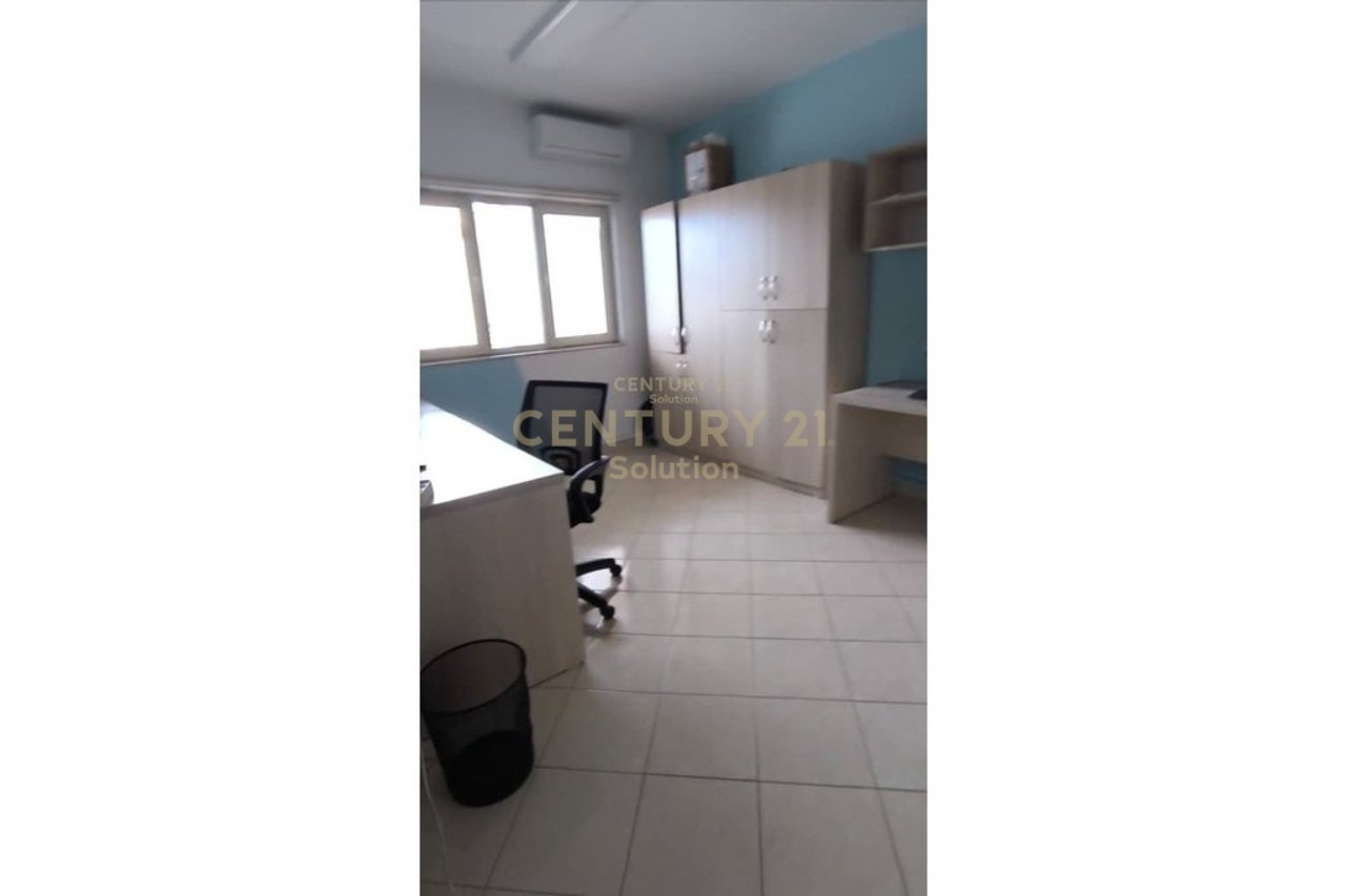 JAPIM ME QIRA APARTAMENT PER ZYRA TE SIRI KODRA !