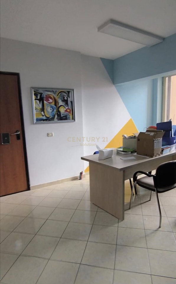 JAPIM ME QIRA APARTAMENT PER ZYRA TE SIRI KODRA !