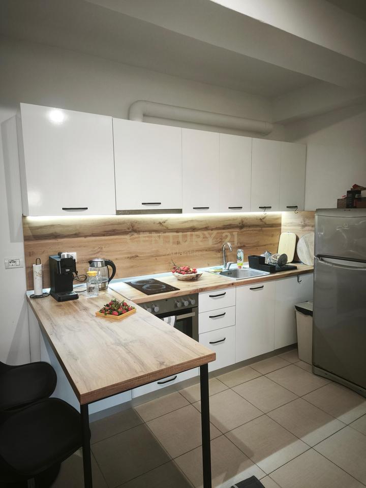 1+1 Apartment with sea view for sale in Beach, Durrës