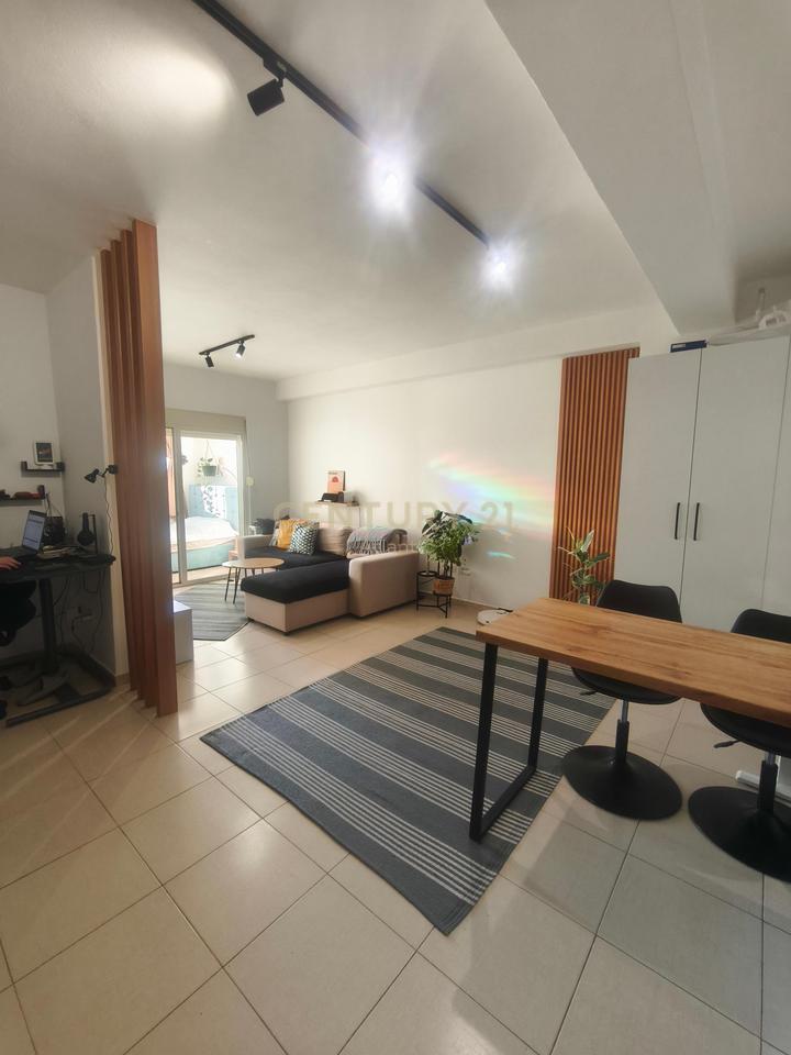 1+1 Apartment with sea view for sale in Beach, Durrës