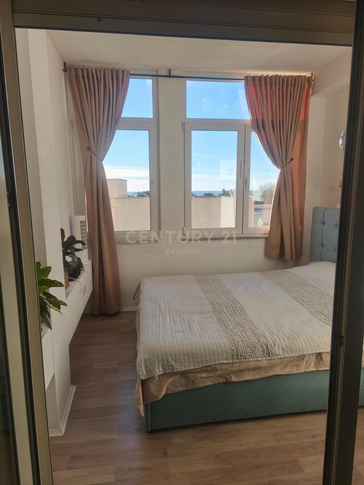 1+1 Apartment with sea view for sale in Beach, Durrës