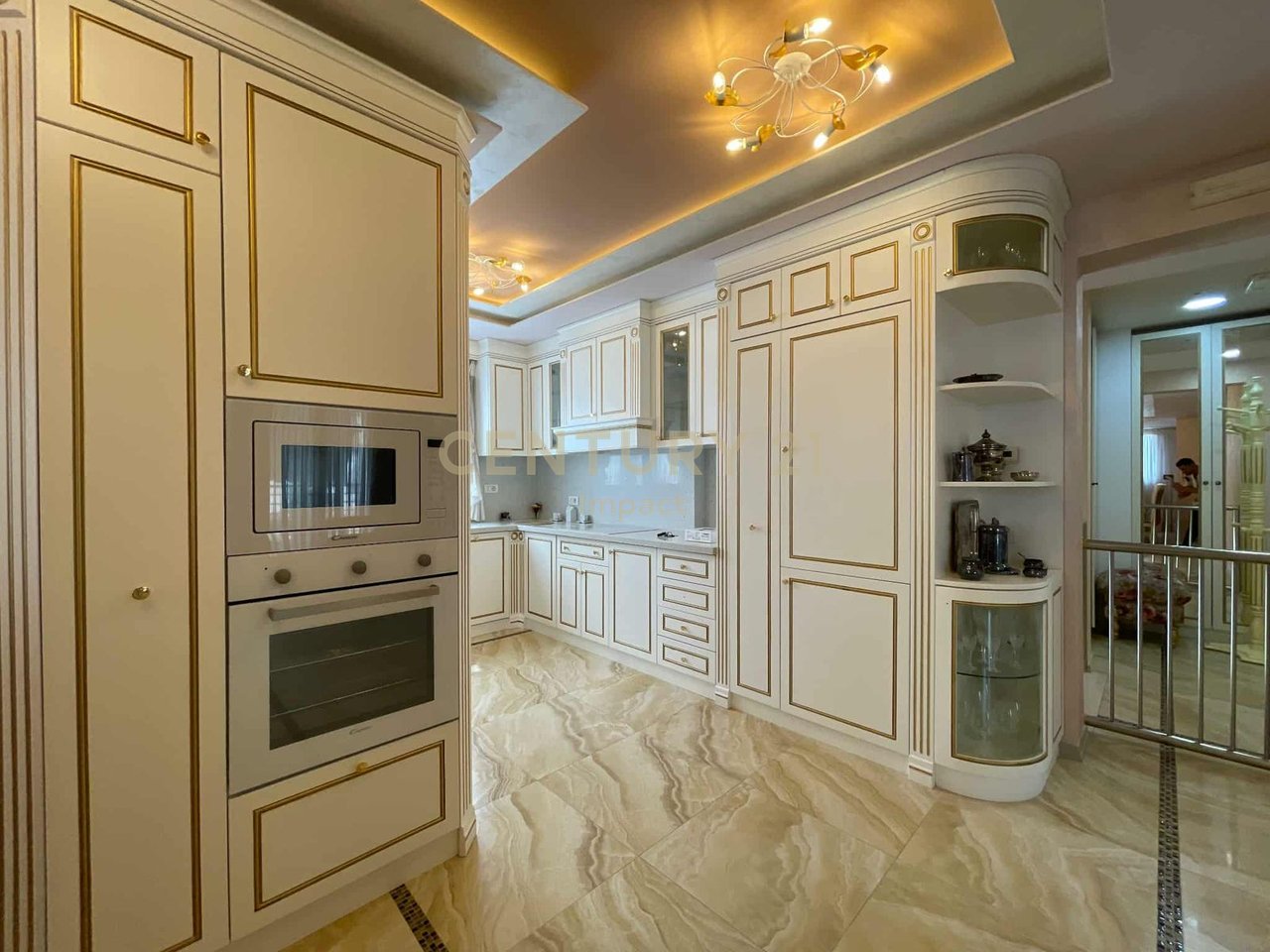 MODERN PENTHOUSE 4+1+2 FOR SALE WITH PARKING SPACE NEAR THE DRY LAKE, PETI STREET!