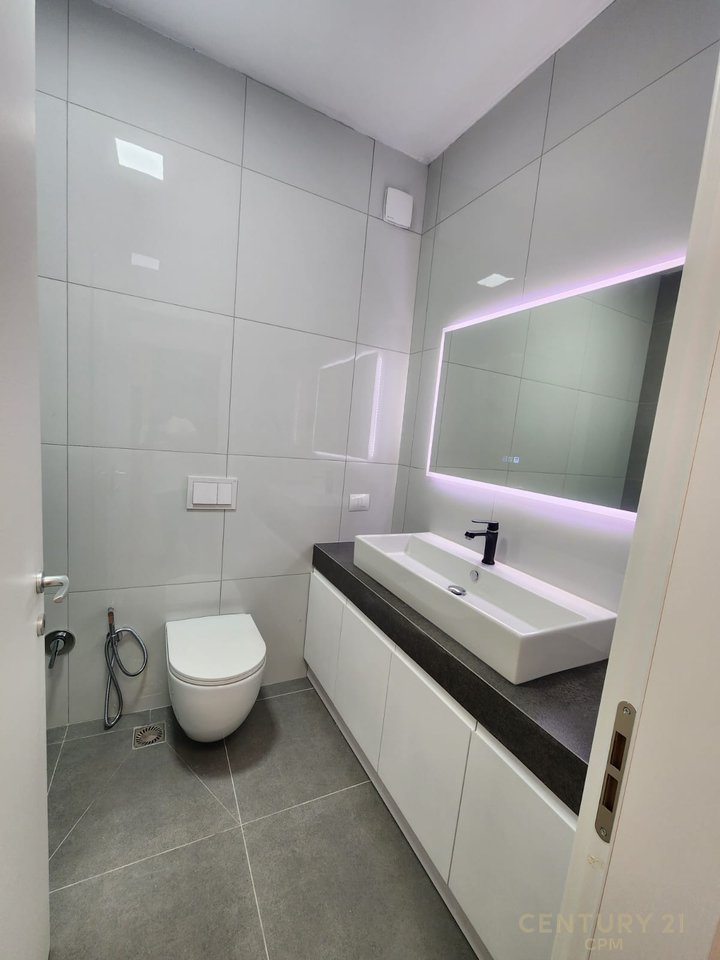 APARTAMENT 2+1+2 PER QIRA TEK KOMPLEKSI GARDEN RESIDENCE KOPSHTI ZOOLOGJIK!