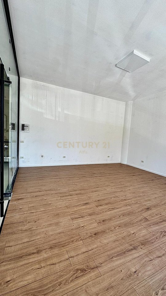 Office space for rent at Residenca Mine Peza!