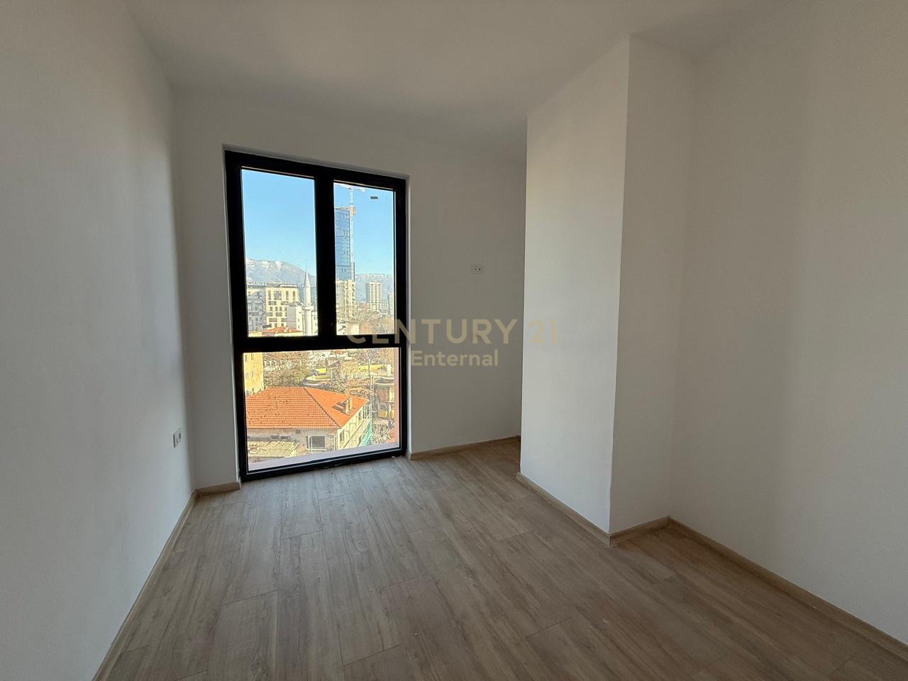 Office 2+1+2 For Rent on Kavaja Street, Tirana