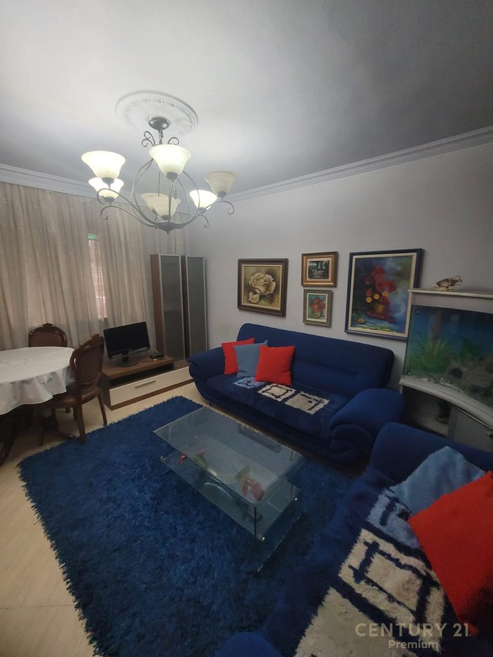 APARTMENT 3+1 FOR SALE – START OF MYSLYM SHYRI STREET!