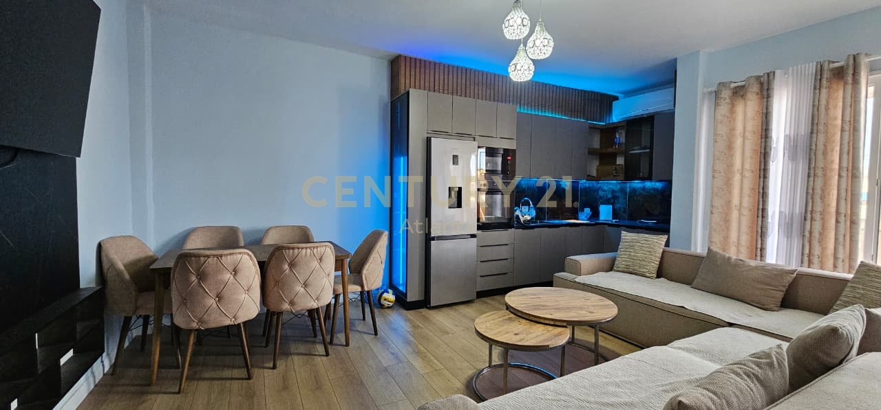 APARTAMENT 2+1 ME QERA NE PLAZH , DURRES - 600€\MUAJ