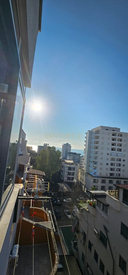 APARTAMENT 2+1 ME QERA NE PLAZH , DURRES - 600€\MUAJ