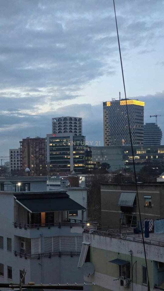 JAPIM ME QIRA APARTAMENT 1+1,RRUGA E ELBASANIT!