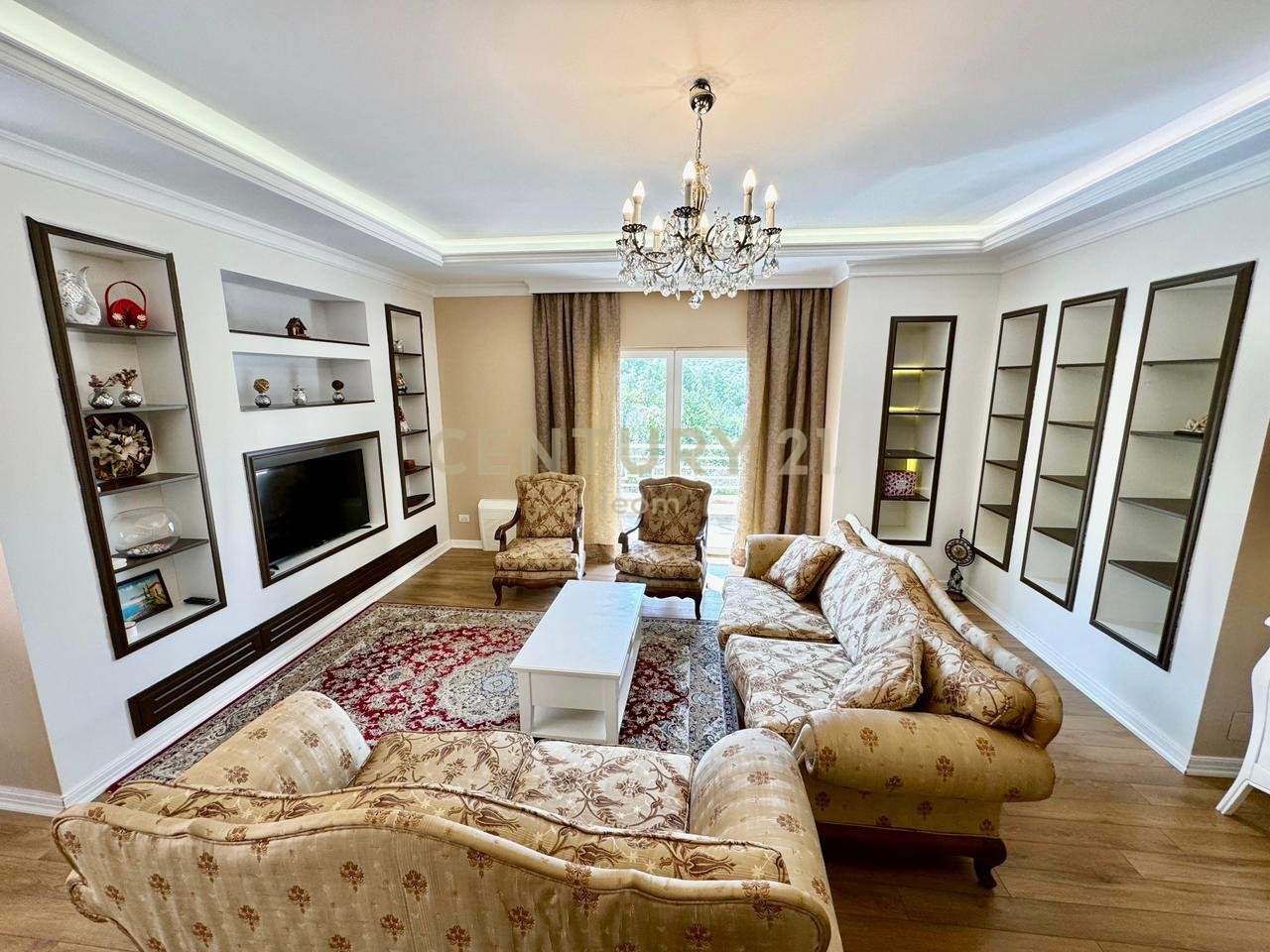 QIRA, SUPER APARTAMENT 2+1+2 me POST PARKIMI & PAMJE‼️