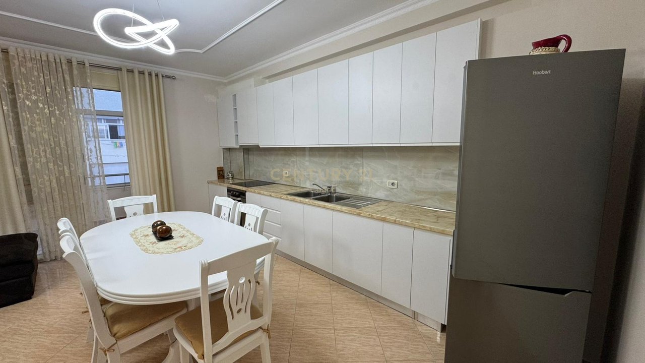 Apartment for Sale – Cipajve Street, Vlorë