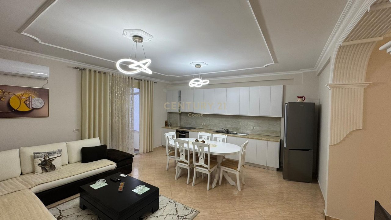 Apartment for Sale – Cipajve Street, Vlorë