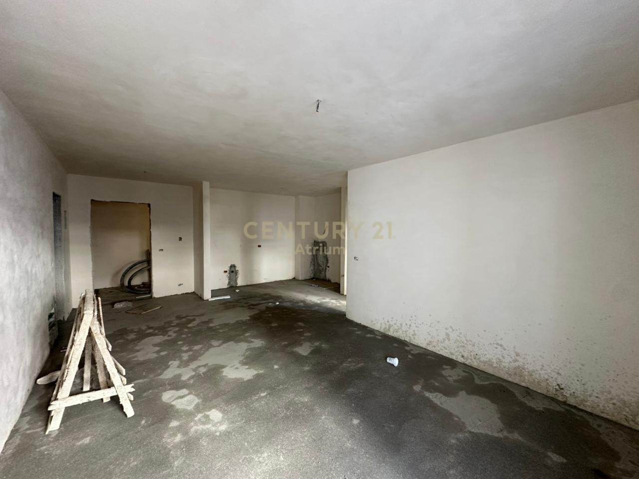 APPARTAMENTO 2 + 1 + 2 IN VENDITA A GOLEM!