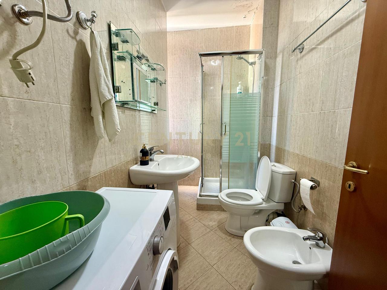 2+1 apartment for rent, opposite Toptani Center, Qender