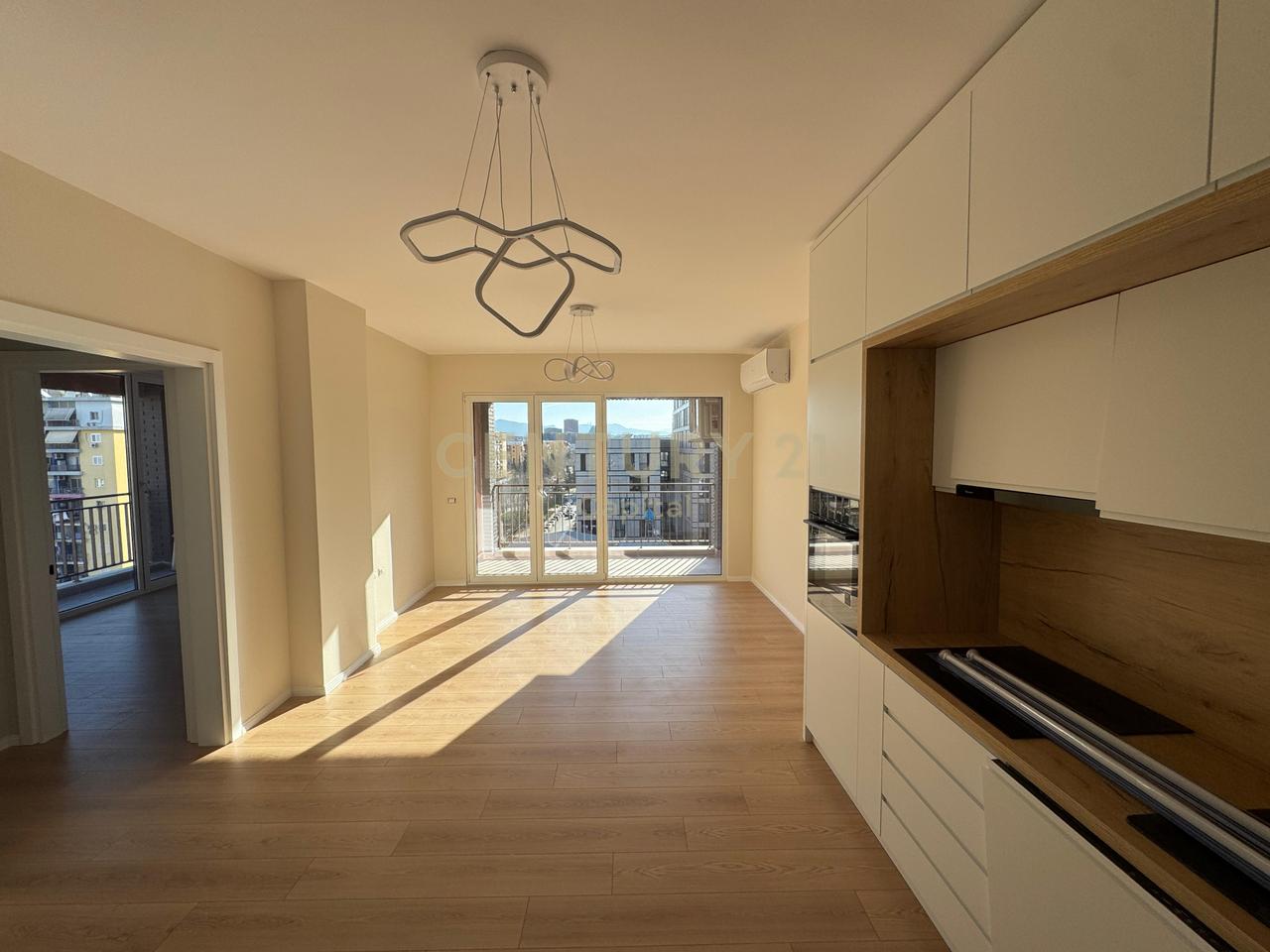 Apartament 2+1+2 Me Qira në Ish Fusha e Aviacionit, Tiranë - 65 000 lekë | 100.87 m²