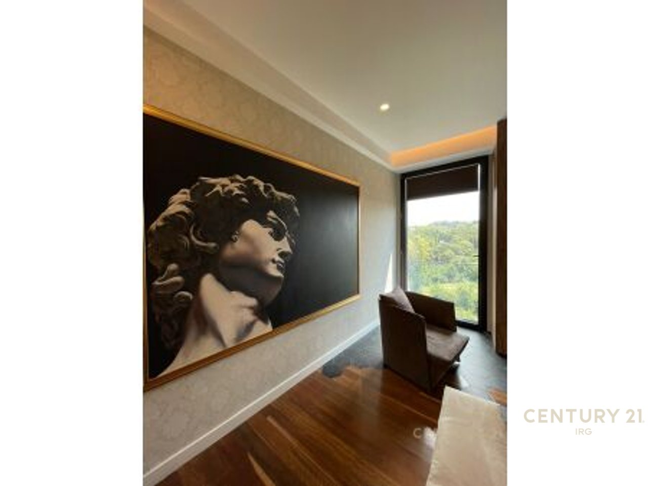 Apartament luksoz 1+1 + Post Parkimi te Park Gate!