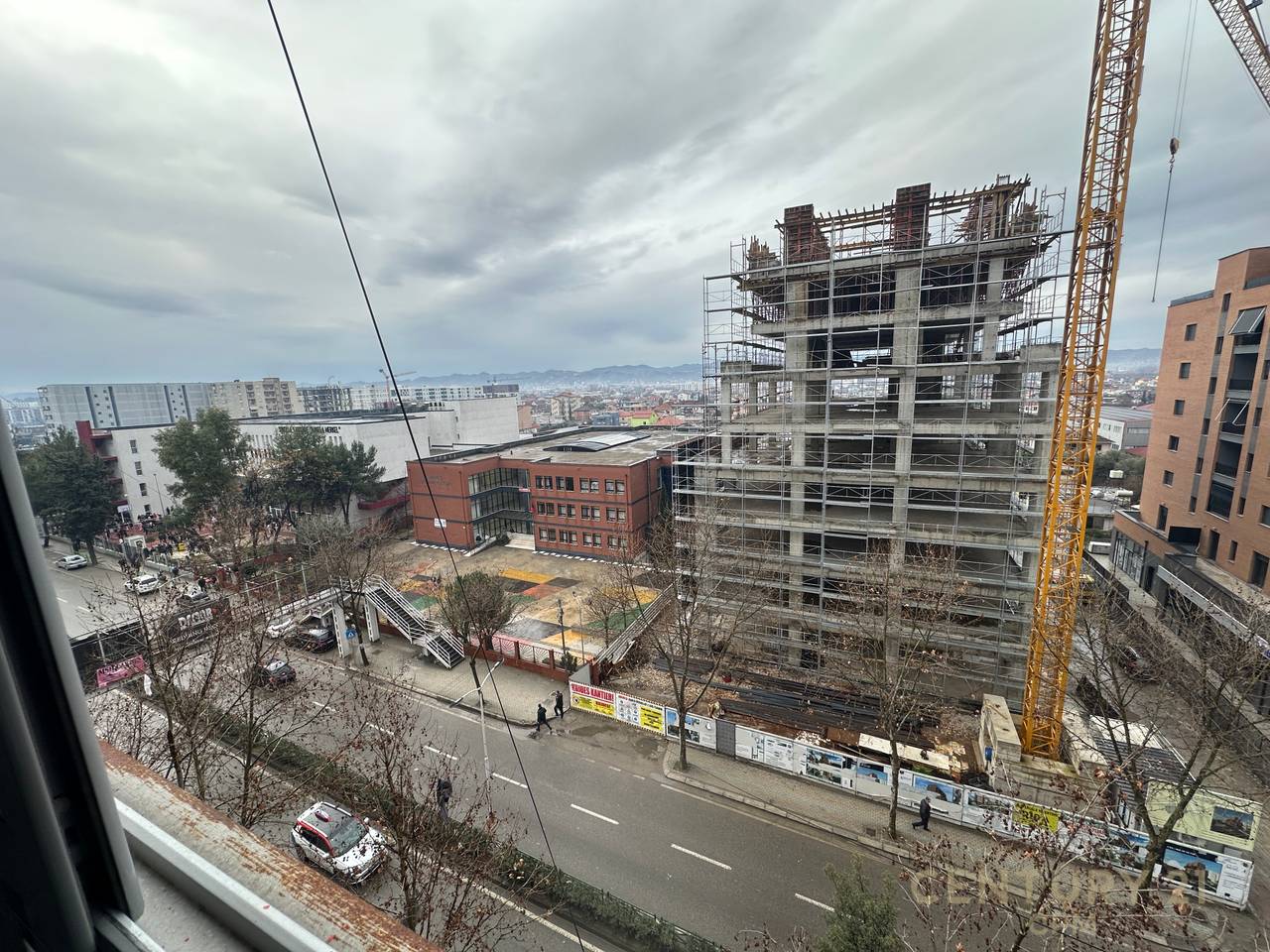 Apartament 1+1 Në Shitje në Kamez Qender, Tiranë