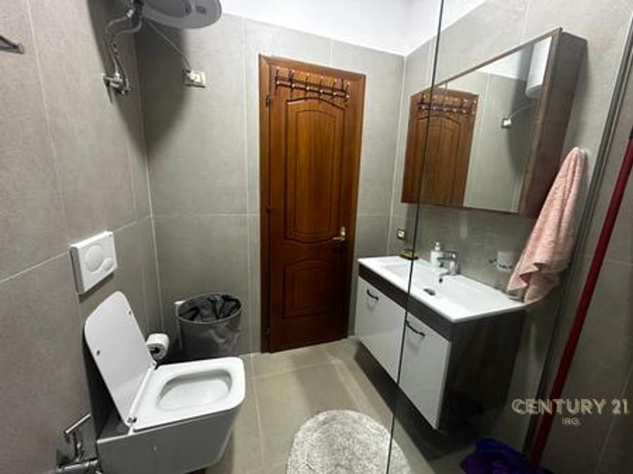 Apartament 1+1me Qira – Komuna e Parisit