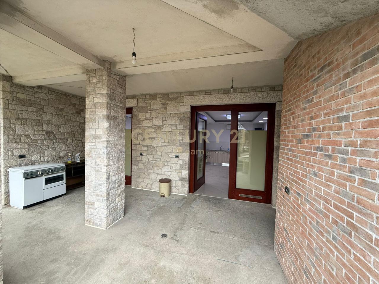 Jepet Garsoniere me qira (Kodra Priftit)