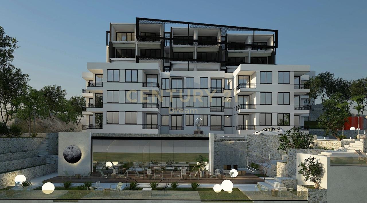 SHITET APARATMENT 2+1 – UJI I FTOHTE, VLORE