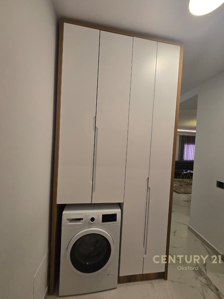 JEPET ME QIRA APARTAMENT 2+1+POST PARKIMI TE LIQENI FARKES!