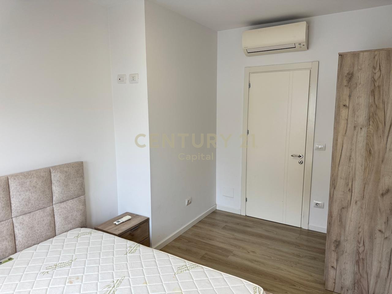 Jepet Me Qera Apartament 3+1+2+Post Parkimi, Sunrise Residence, TEG -130.000 Lekë