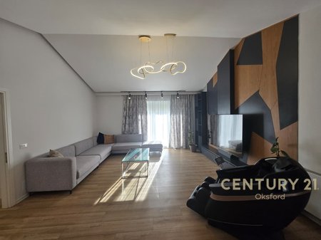 JEPET ME QIRA 3+1+ 3 POSTE PARKIMI TE RESIDENCA SECRET GARDEN!