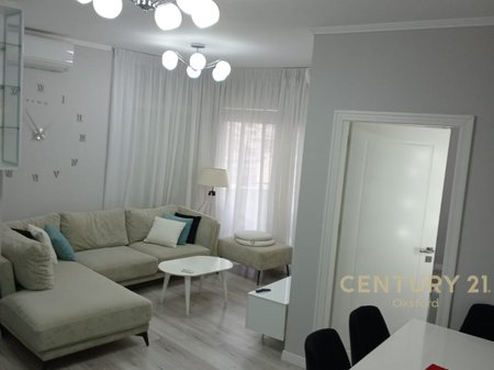 APARTAMENT ME QIRA 2+1+2 NE ASTIR!