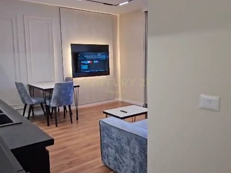 SHITET APARTAMENT 1+1 TEK KOMUNA E PARISIT!