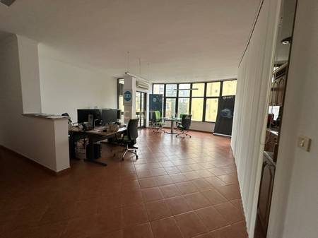 Apartment for office given near Dinamo stadium
