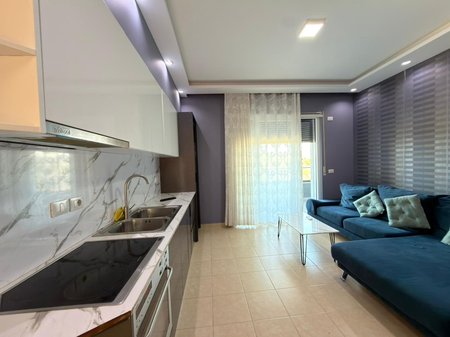 VALAMAR, 2+1+2 POSTI AUTO ANNUALI IN AFFITTO!