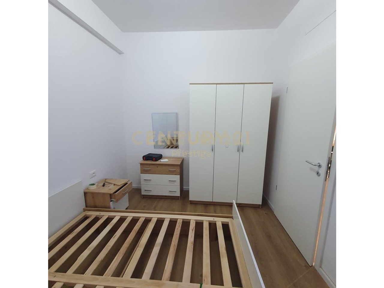 APARTAMENT 1+1 ME QIRA "MANGALEM 21", ALI DEM!