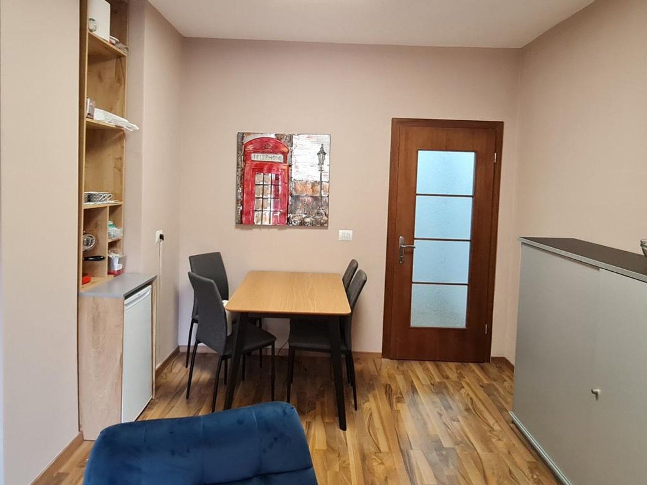OFFICE FOR RENT AND 2 PARKING SPOTS IN TIRANA NEAR THE FIRE STATION!