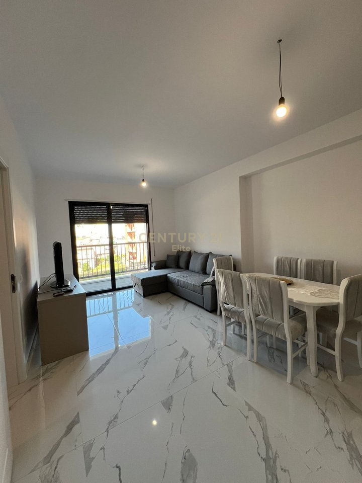 2+1 Apartment for Rent on Bulevardi i Ri, Tirana - 700€ | 105 m²