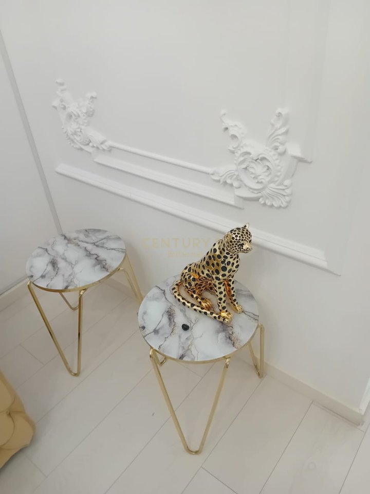 Garden Building - Shop for rent on Kavaja Street, 1st floor, 80m2