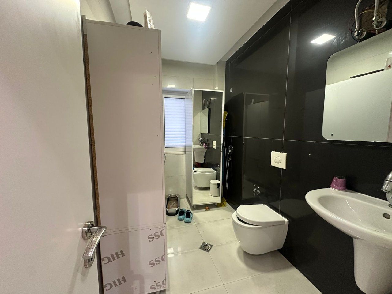 URA NISHERAKUT, RENTAL SPACE AVAILABLE