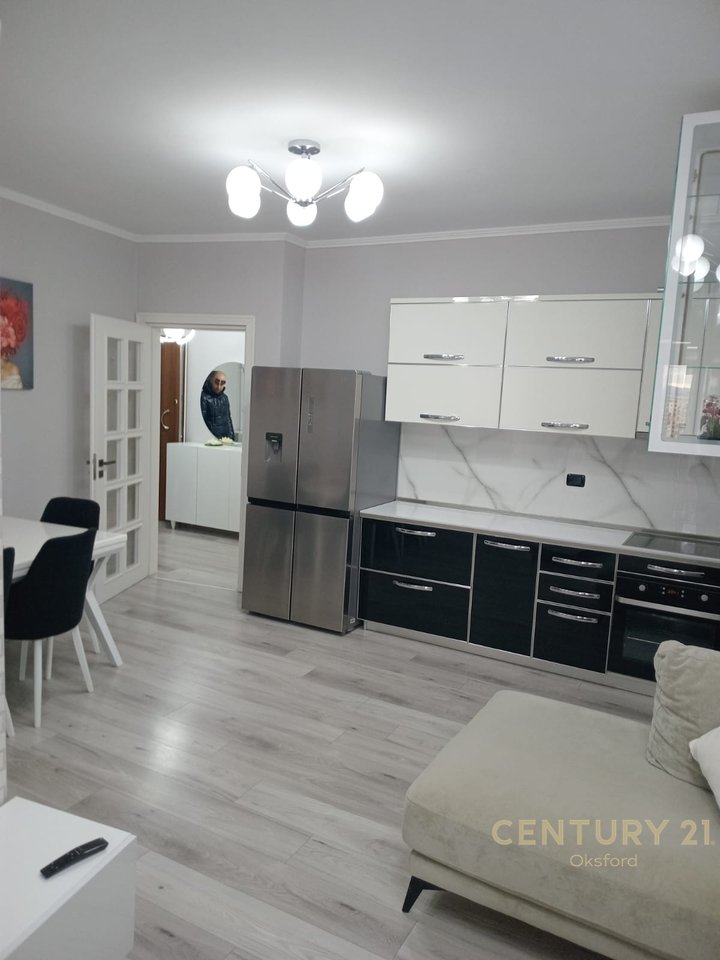 APARTAMENT ME QIRA 2+1+2 NE ASTIR!