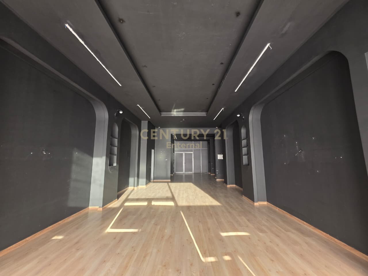 Njesi per shitje ne Astir!