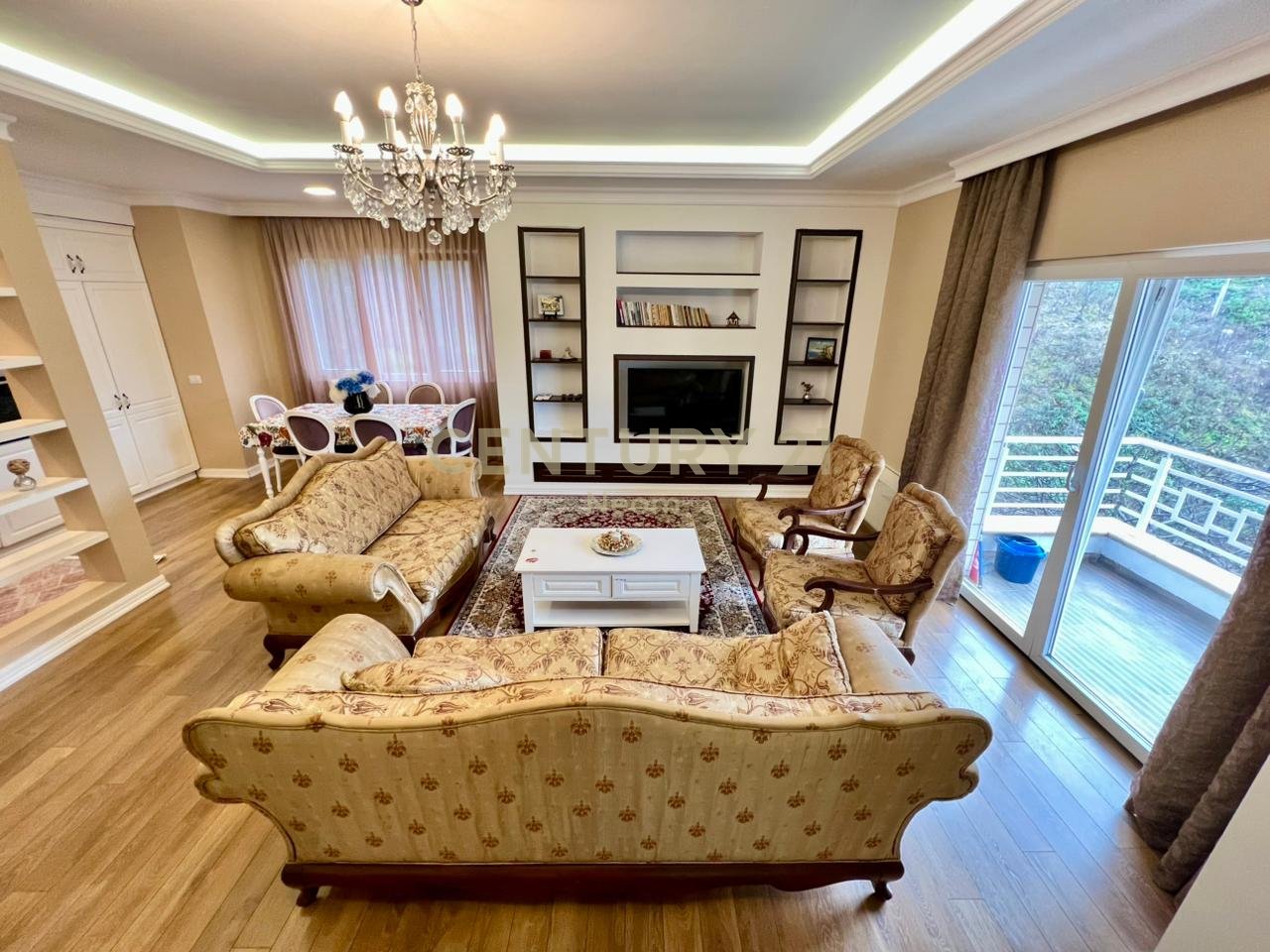 QIRA, SUPER APARTAMENT 2+1+2 me 2 POSTE PARKIMI & PAMJE‼️