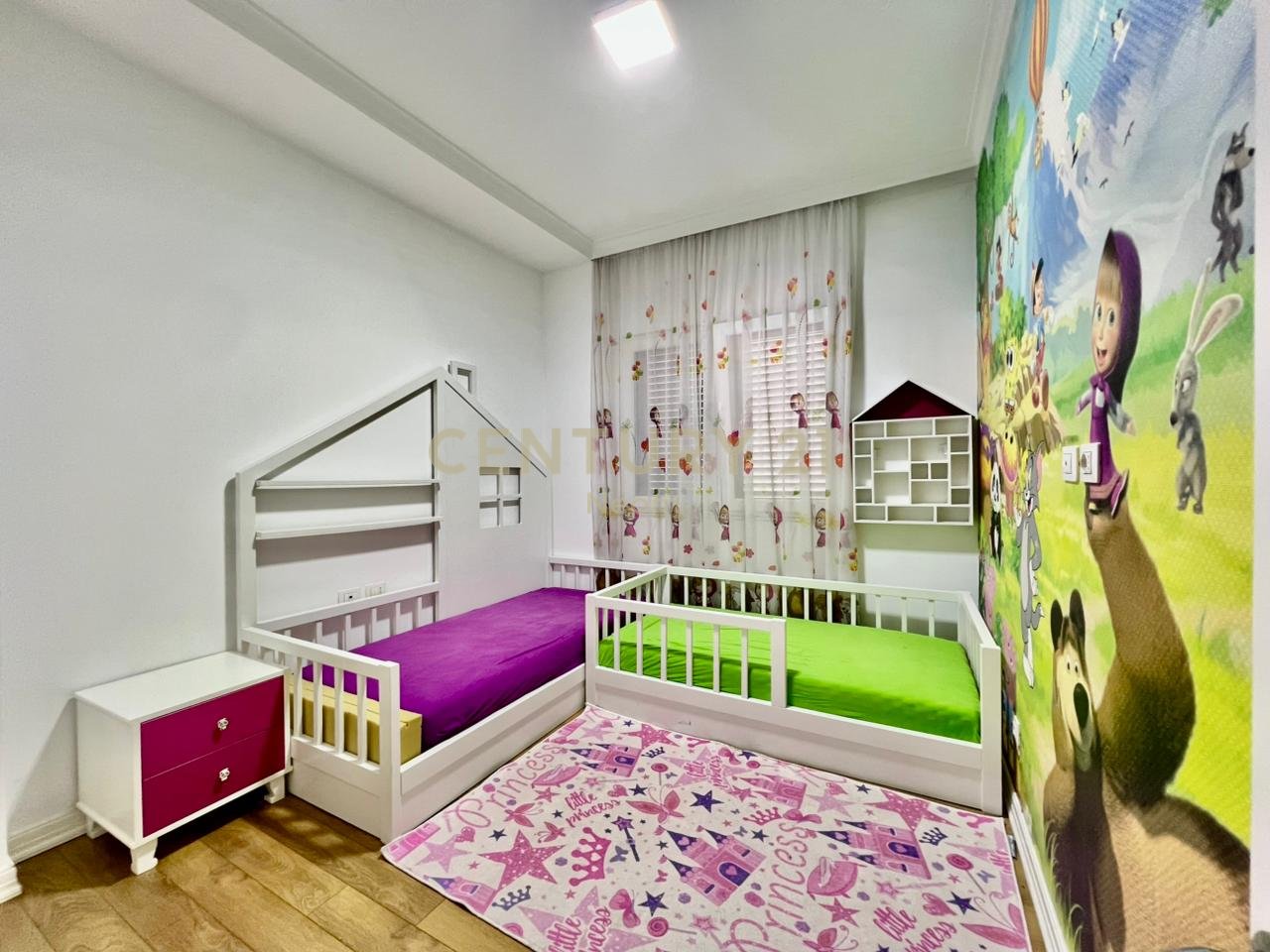 QIRA, SUPER APARTAMENT 2+1+2 me 2 POSTE PARKIMI & PAMJE‼️