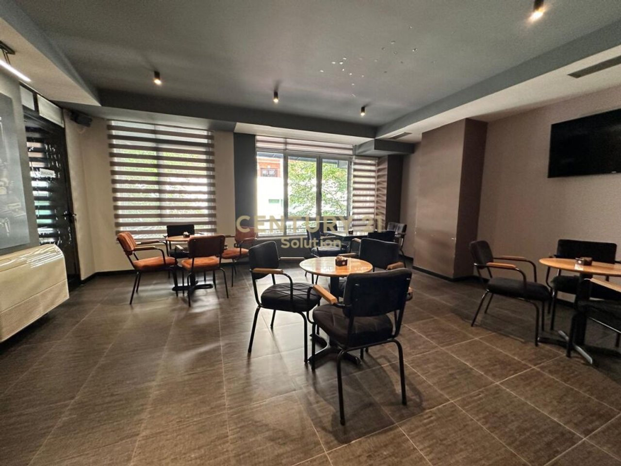 DUPLEX IN AFFITTO NEL COMUNE DI PARIGI